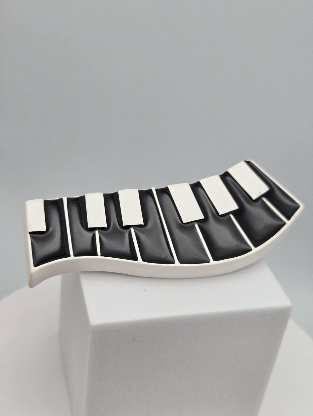 Piano Keyboard Brooch Black White Wavy Musical Instrument Pin 3" Vintage